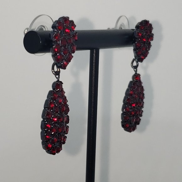Stunning Red Gems Dangle Drop Earrings - Picture 8 of 12